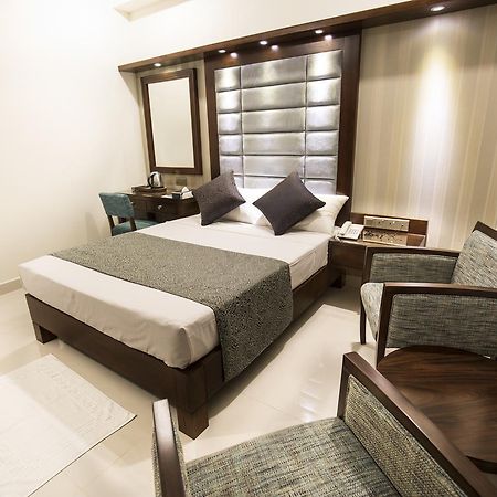 Grand 7 Hotel -Kesbewa Пилияндала Экстерьер фото