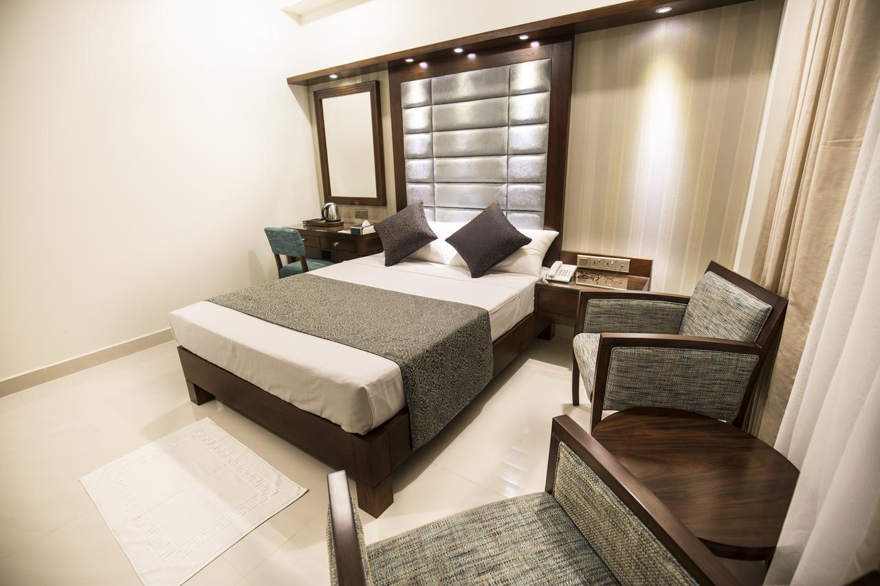 Grand 7 Hotel -Kesbewa Пилияндала Экстерьер фото
