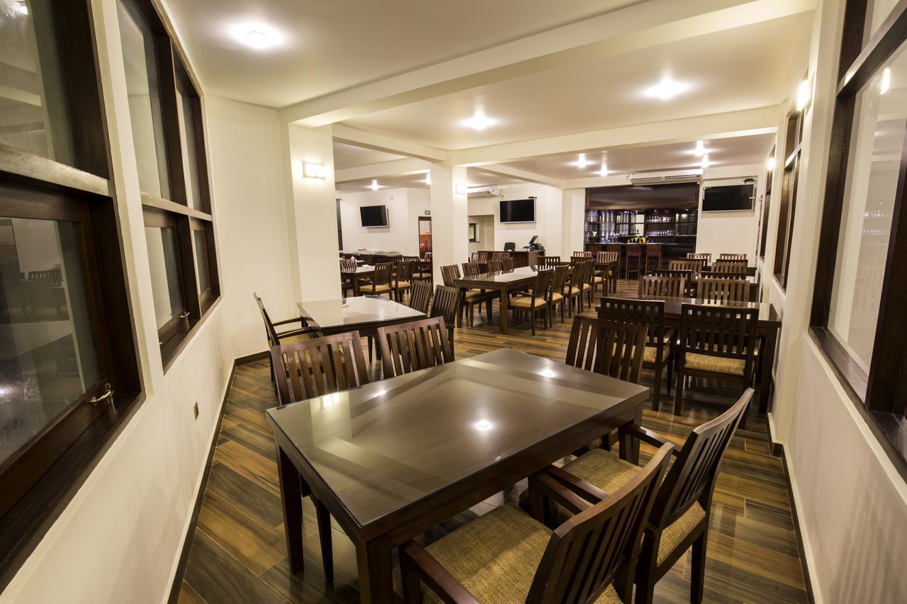 Grand 7 Hotel -Kesbewa Пилияндала Экстерьер фото